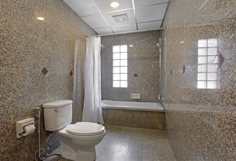Трехместный Номер Премиум, Pula Silom