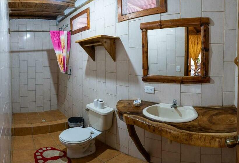 스탠다드 트리플 룸, Hostal Rutamar