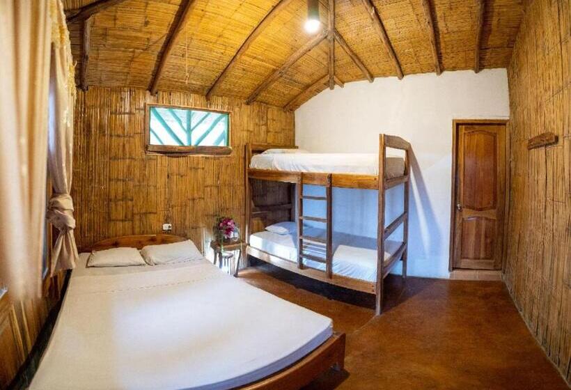 클래식 4인 룸, Hostal Rutamar