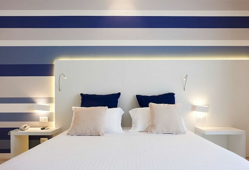 Номер Стандарт Вид на Море с Балконом, Marina Di Petrolo Hotel & Spa