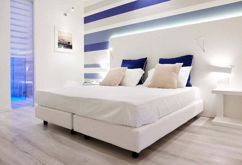 Трехместный Номер Стандарт с Балконом, Marina Di Petrolo Hotel & Spa