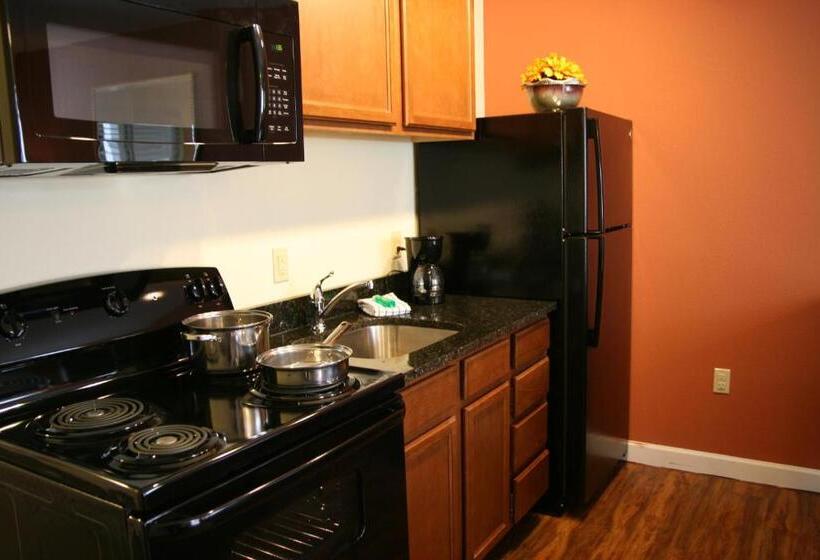 Люкс Кровать Кинг, Affordable Suites Mooresville