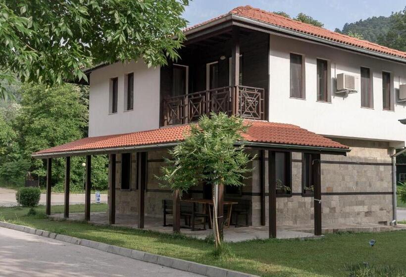 Дом 3 Спальни, Ostrova Holiday Village