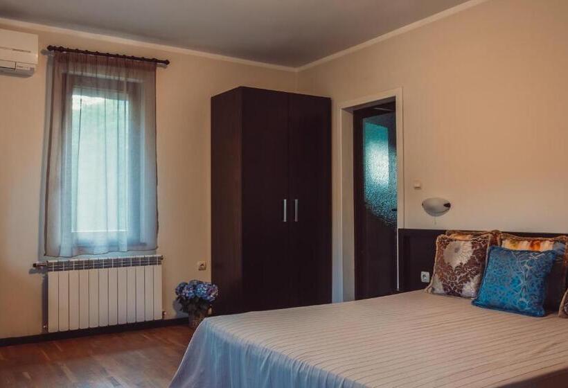 Дом 3 Спальни, Ostrova Holiday Village