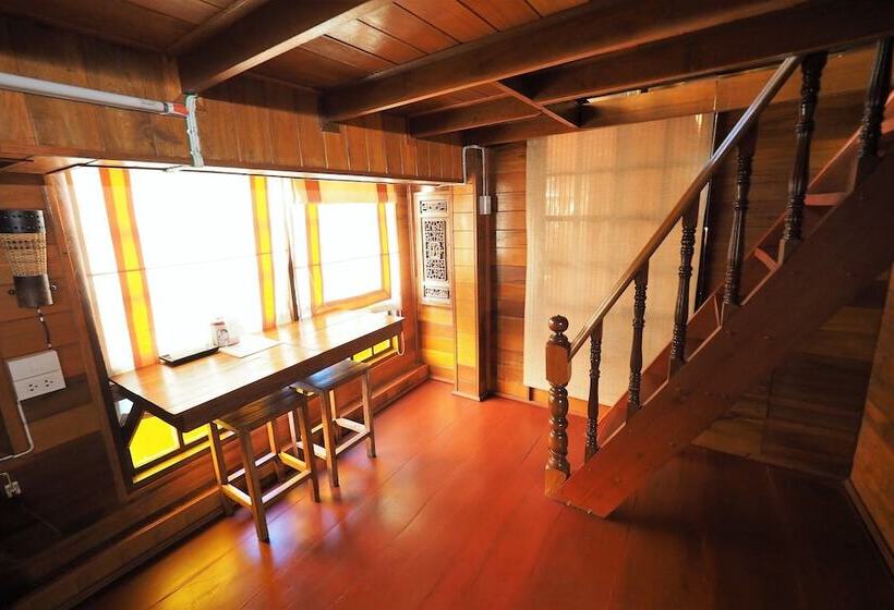 高级洋房, Klong Suan Plue Resort