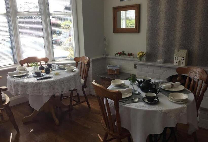 Номер Стандарт, Southend Airport Bed & Breakfast
