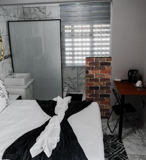 스탠다드 룸 풀장 전망, Plein On Suid Guesthouse
