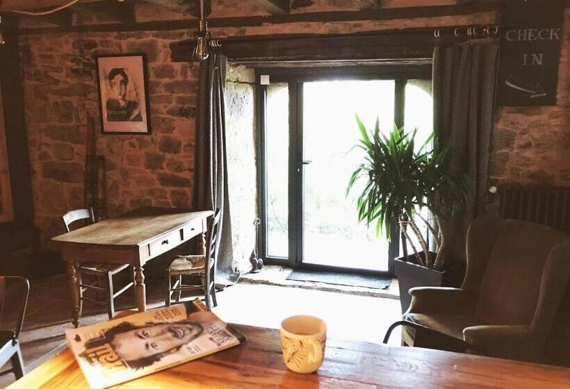 Семейный Номер, Chez Walter Et Camille