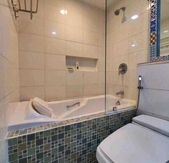 스탠다드 룸, Cozy Hotel Room With Bath Tub And Free Pool Access
