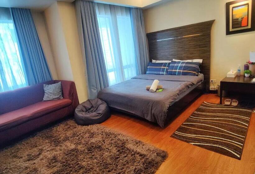 스탠다드 룸, Cozy Hotel Room With Bath Tub And Free Pool Access