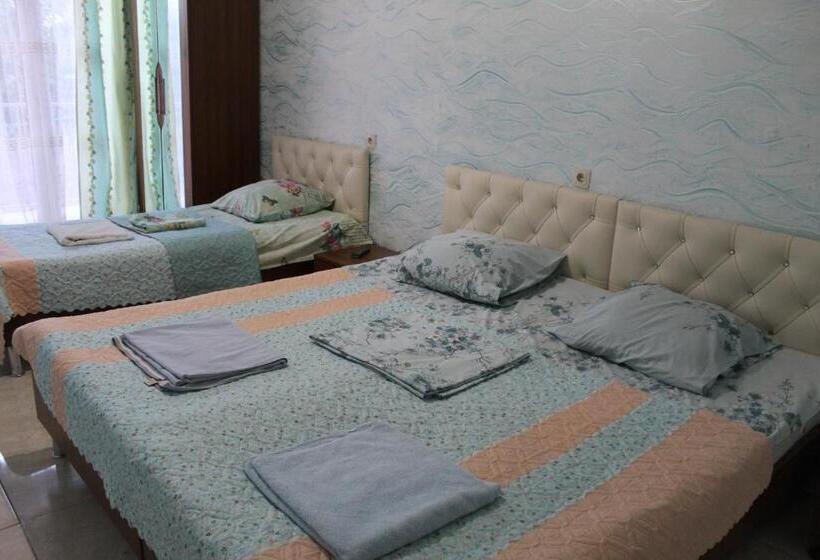 Triple Room Sea View, Georgia