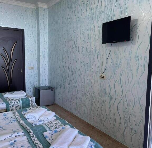 Triple Room Sea View, Georgia