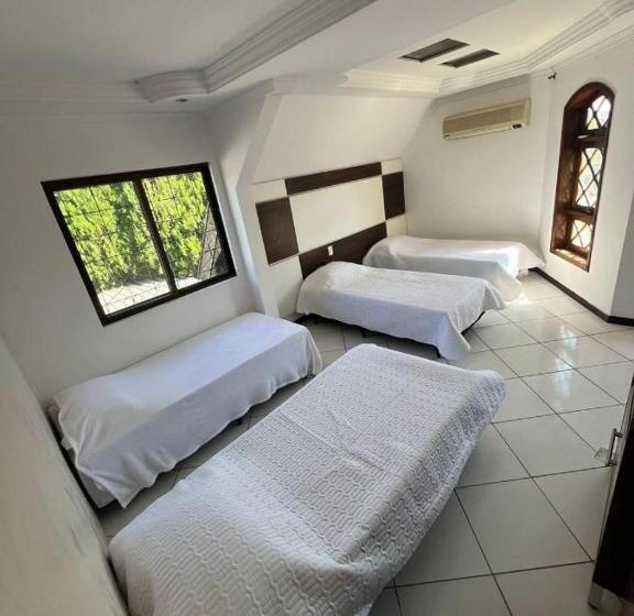 4인용 스탠다드 룸, Pousada Castelo Da Villa   Vila Yolanda, Foz Do Iguaçu