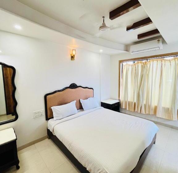 Семейный Номер Superior, Metro Hotel Nathdwara , 500mtr 10min Walking From Shreenathji Temple