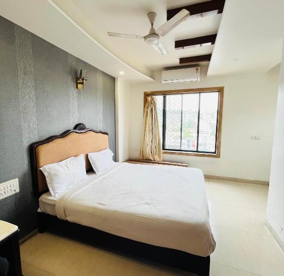 Семейный Номер Superior, Metro Hotel Nathdwara , 500mtr 10min Walking From Shreenathji Temple