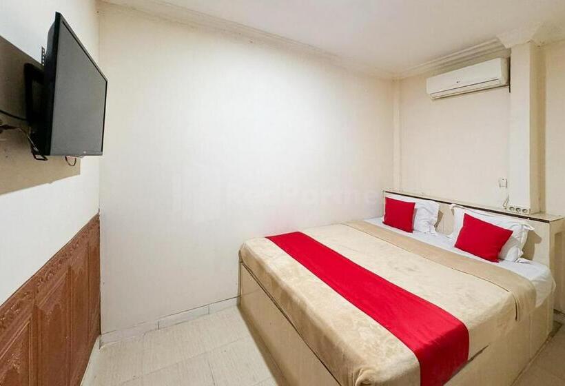 Номер Deluxe, My Home2 Mall Ciputra Cibubur Redpartner