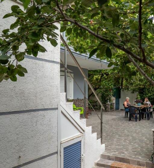 4인용 스탠다드 룸, Zana Guesthouse