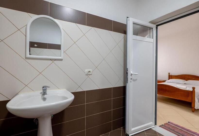 4인용 스탠다드 룸, Zana Guesthouse