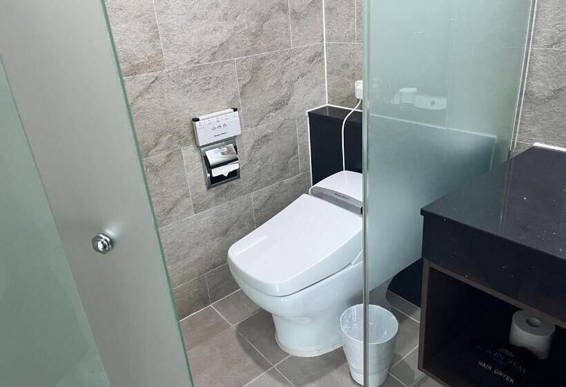Семейный Номер, Raonstay In Perla