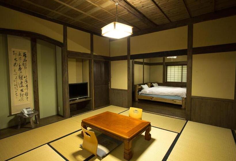 غرفة قياسية, Oogi Onsen Oogiso