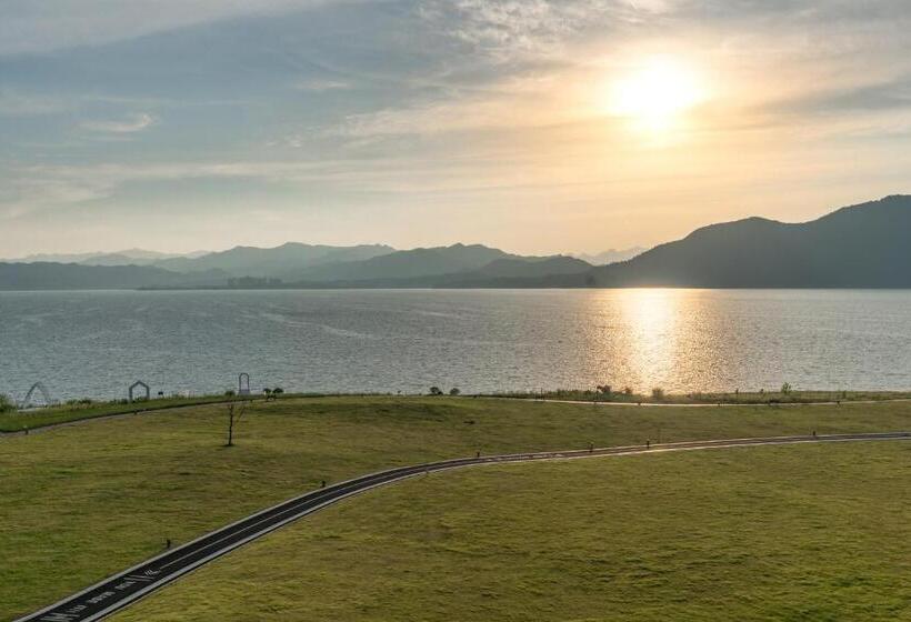 Семейный Номер Deluxe, Huangshan Taiping Lake Muxin