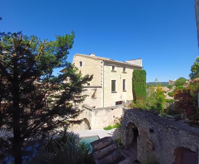 Номер Стандарт Вид на Сад, Chambre D Hôtes Aramon