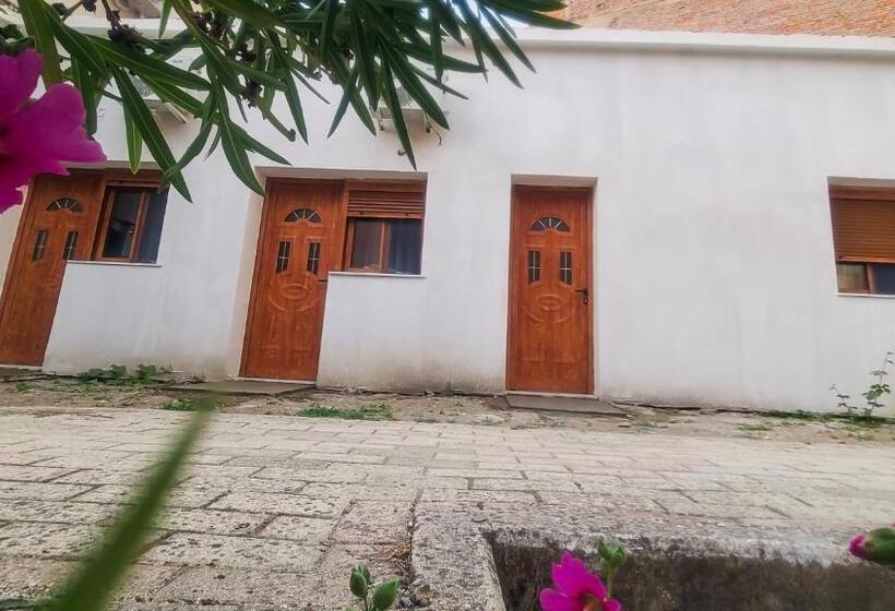 اتاق استاندارد, Eleonora Guest House
