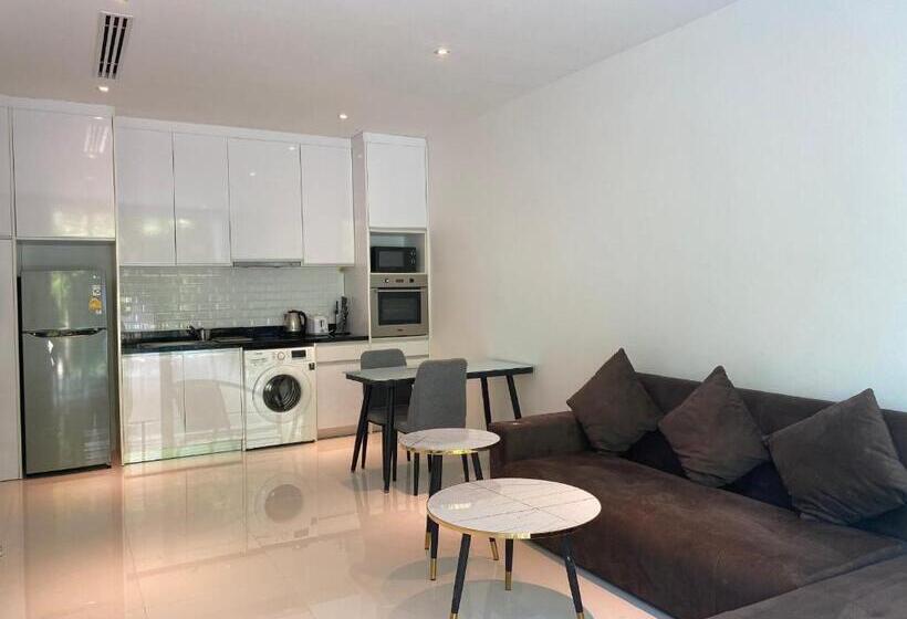 آپارتمان 1 خوابه, Grand Kamala Falls C3 12 Condo 2 Br Pool Access