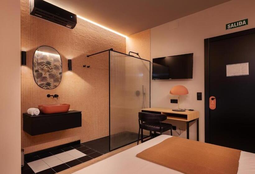 اتاق راحتی سه تخته, Saman Hotel Boutique
