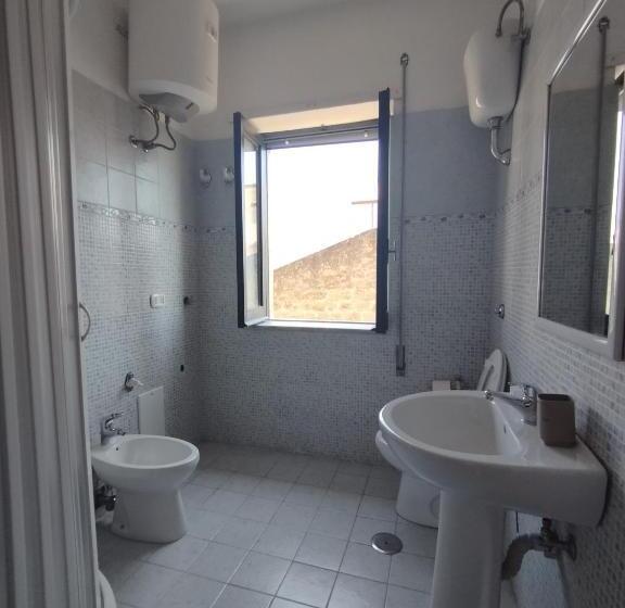 اتاق استاندارد, Room&relax Scauri