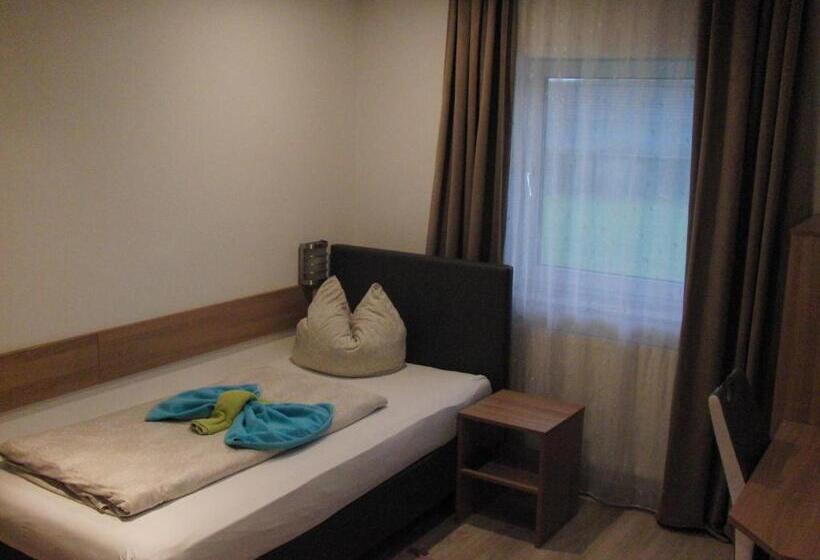 スタンダードシングルルーム, Remserhof