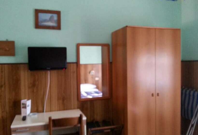スタンダード４人部屋, Albergo Jolanda