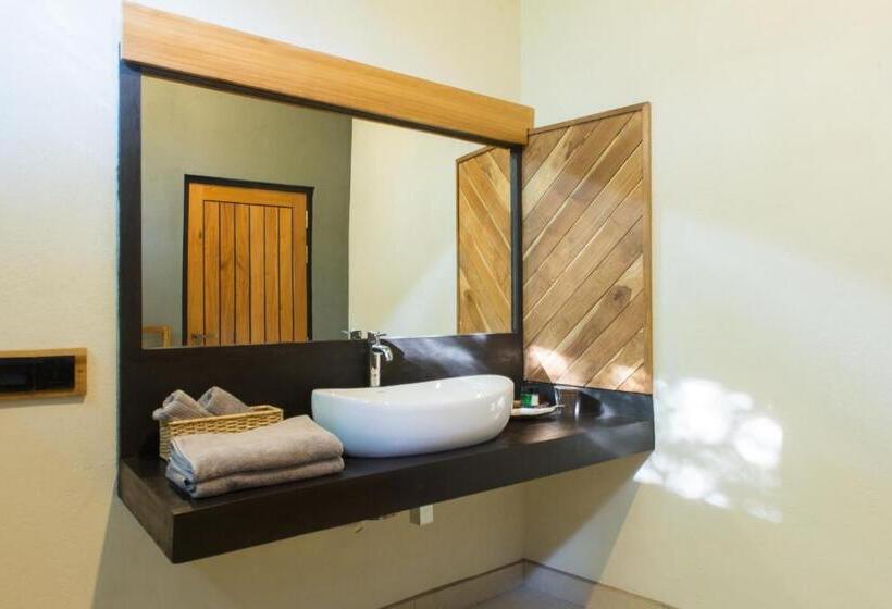 스탠다드 룸 가든 전망, Lankavatara Ocean Retreat & Spa