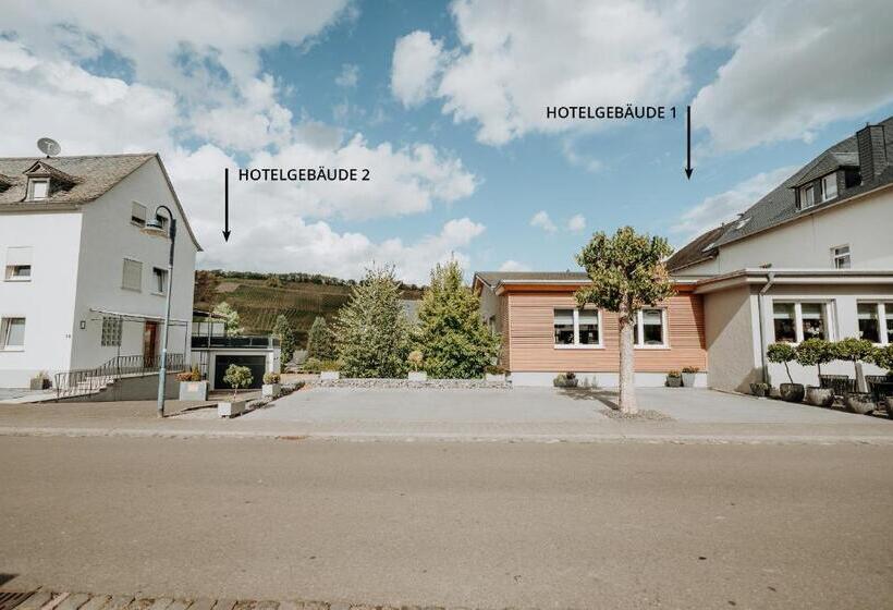 Номер Стандарт, Restaurant Zur Marienburg