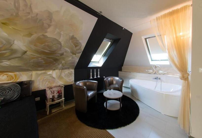 Апартаменты 1 Спальня, Villa Oliva Boutique Rooms & Spa Zamárdi