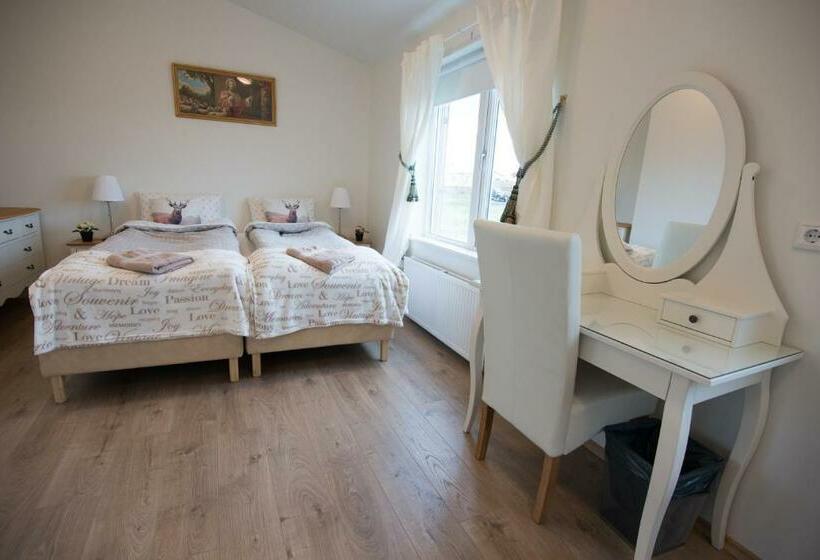 اتاق استاندارد, Guesthouse Grund