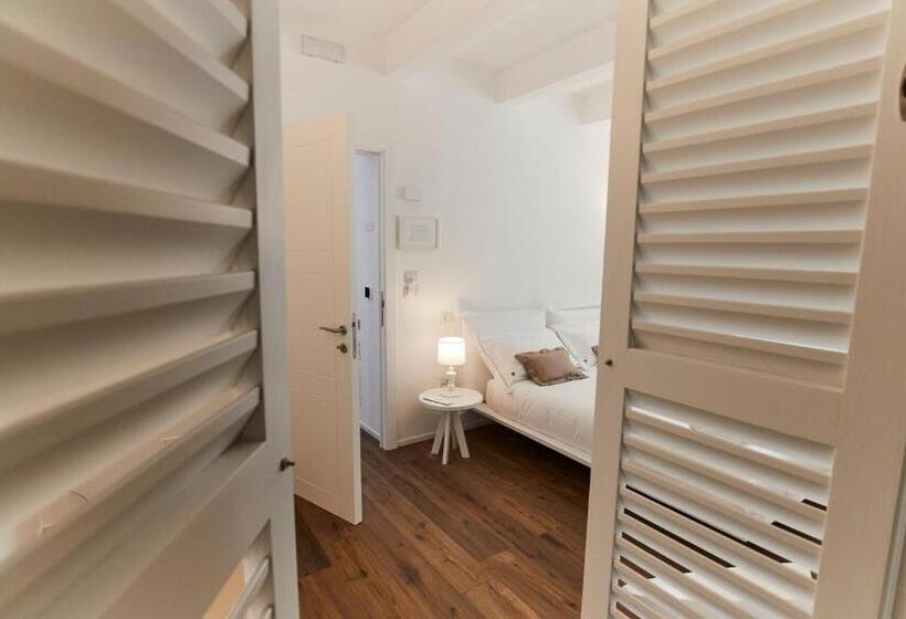 Полулюкс, Iulius Suite & Spa