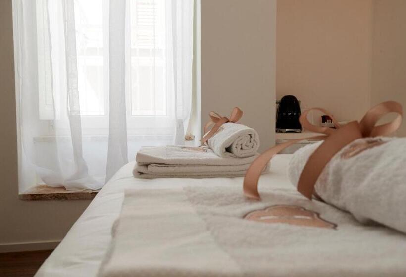 Стандартный Номер Кровать Кинг, Iulius Suite & Spa