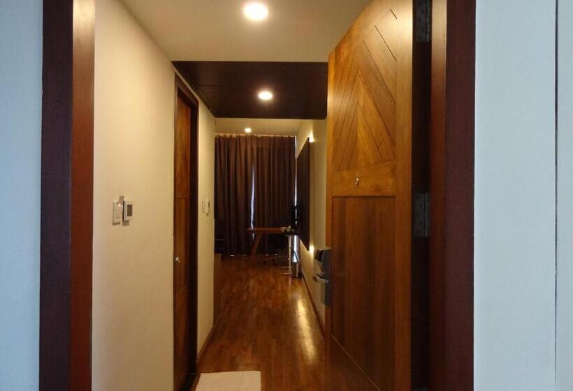 豪华房间, Woodies Bleisure