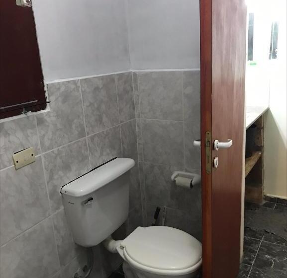Четырехместный Номер Стандарт, Apart Eva Luna Departamentos Y Habitaciones Con Baño Privado