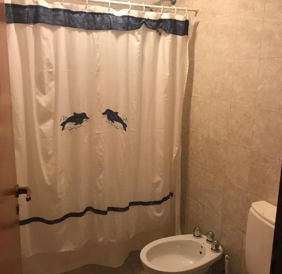 Трехместный Номер Базовый, Apart Eva Luna Departamentos Y Habitaciones Con Baño Privado