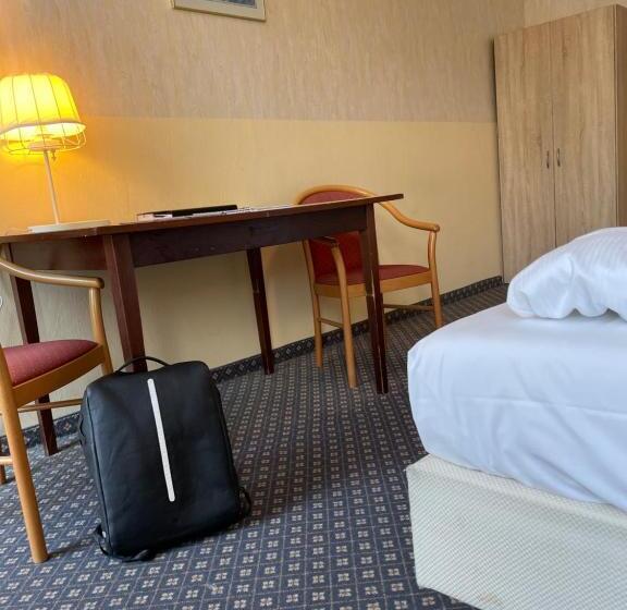 스탠다드 트리플 룸, Tabor Rooms