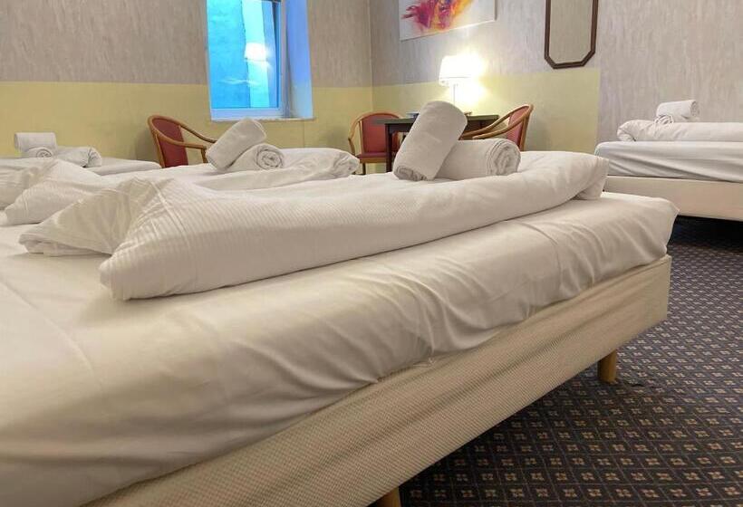 4인용 스탠다드 룸, Tabor Rooms