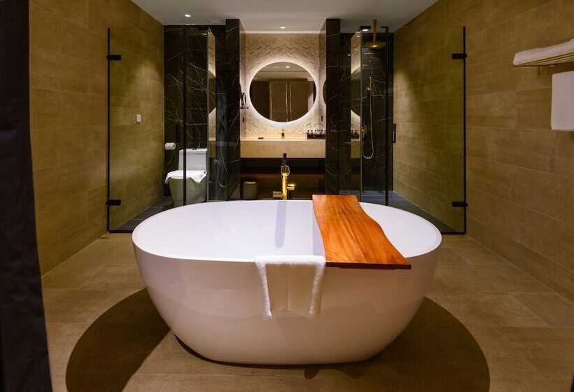 اتاق لوکس, The Granite Luxury
