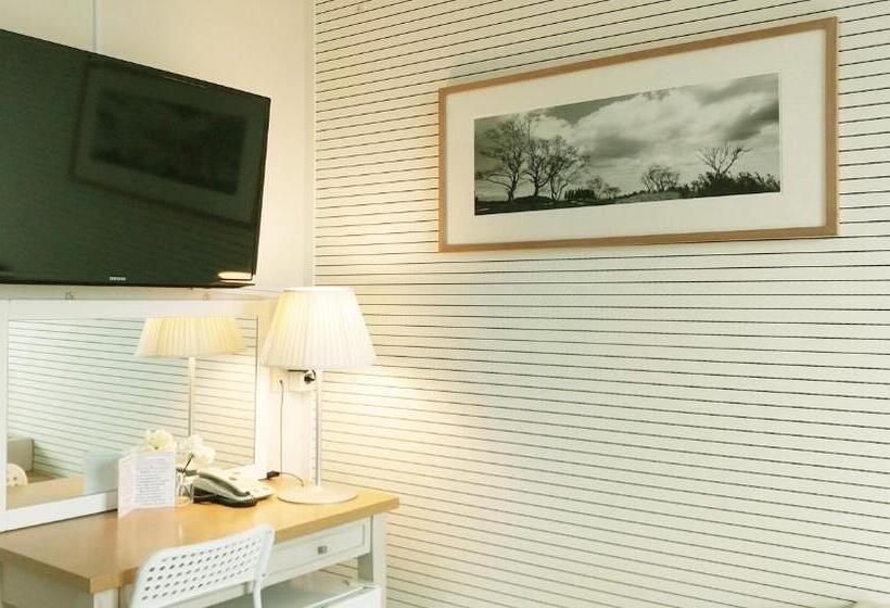 Номер Deluxe, Golden Park
