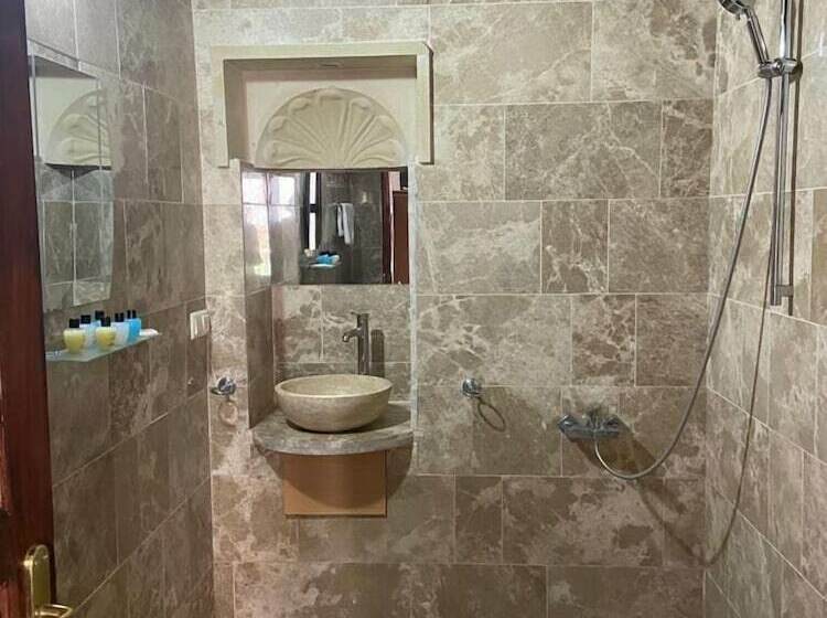 Номер Стандарт, Mozaik Stone