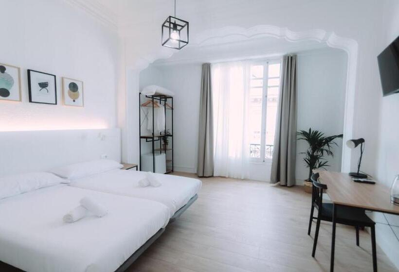 اتاق استاندارد با سرویس بهداشتی مشترک, Concept Rooms