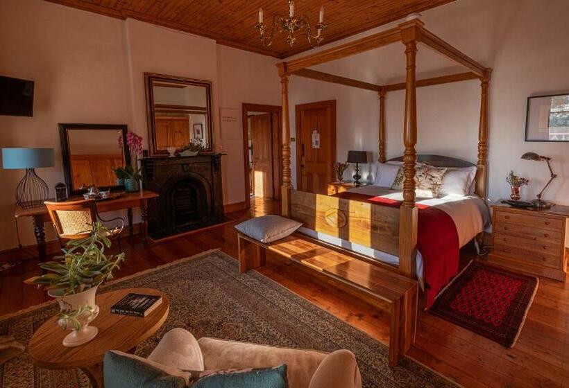Номер Стандарт, Merindol Manor