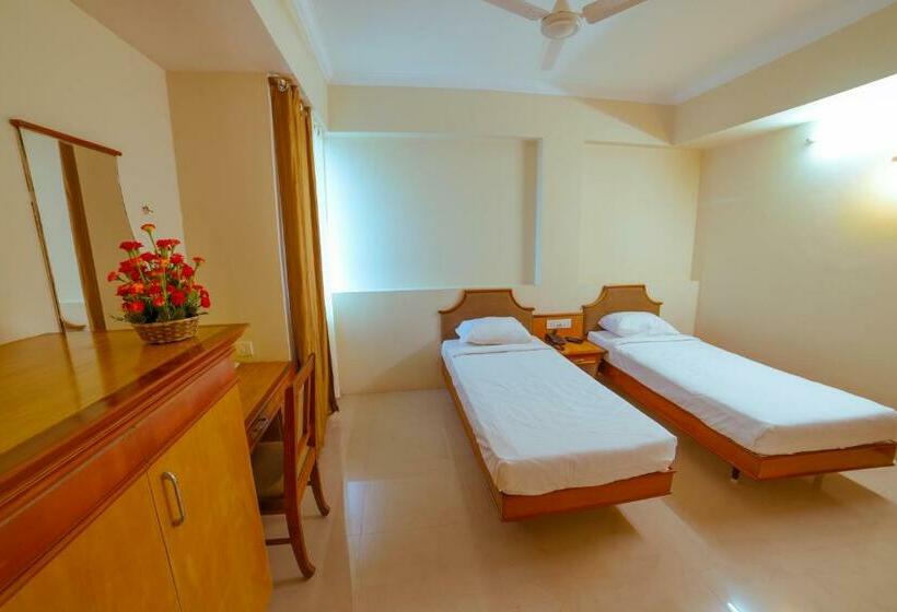 Standard Room, Pepper Residency