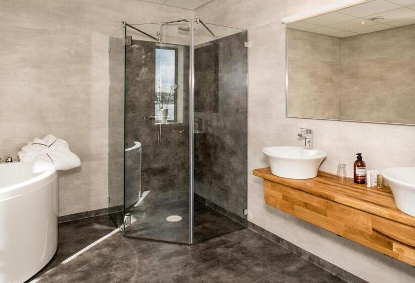 سوییت, Strandpiren Hotell